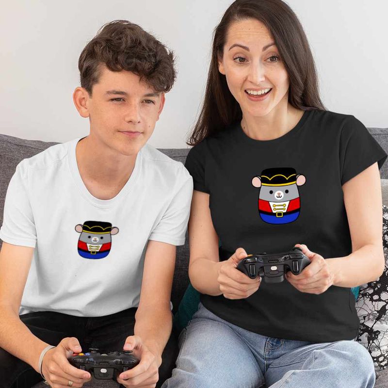 Fashion, accesorii si bijuterii - Copii - Imbracaminte copii - Tricouri copii - Tricou Copii Baieti Squishmallows Soldatel Mos Craciun Gerila CoolTrend, negru, marime S Copii - Infinity.ro