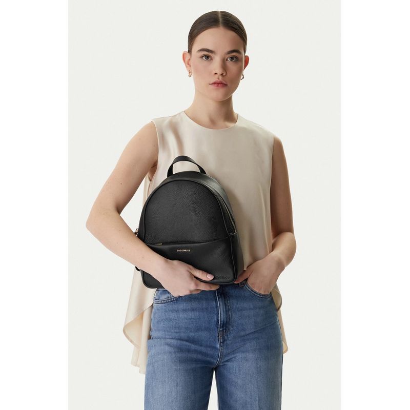 Fashion, accesorii si bijuterii - Femei - Accesorii femei - Genti si rucsacuri femei - Rucsac dama Coccinelle E1U45140201 - Infinity.ro