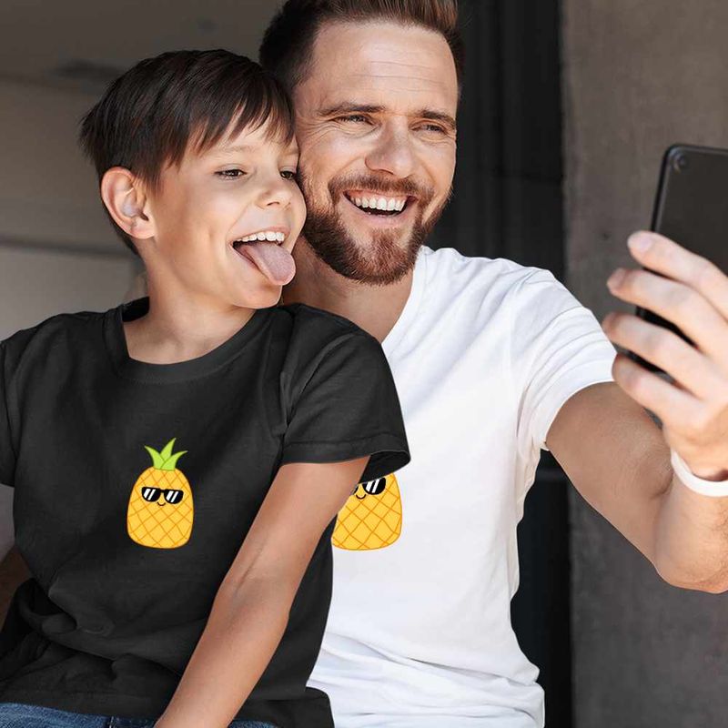 Fashion, accesorii si bijuterii - Copii - Imbracaminte copii - Tricouri copii - Tricou Copii Baieti Squishmallows Ananas Squish CoolTrend, alb, marime M Copii - Infinity.ro