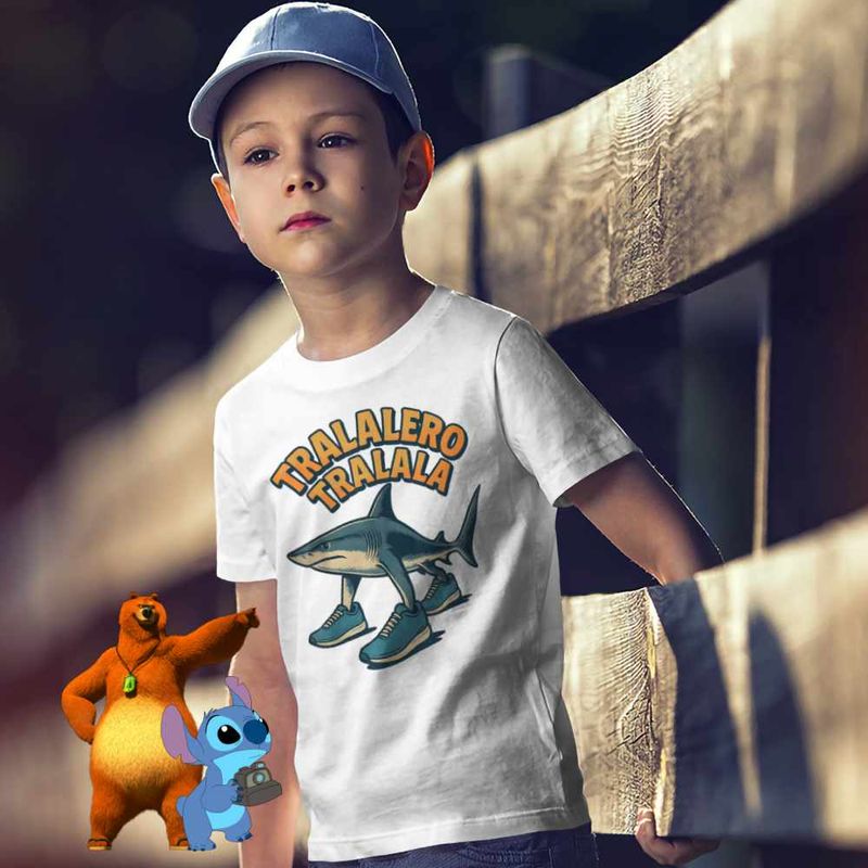 Fashion, accesorii si bijuterii - Copii - Imbracaminte copii - Tricouri copii - Tricou Copii Baieti Tralalero Tralala Shark Italian Meme Brainrot Brain Rot CoolTrend, alb, marime XL Copii - Infinity.ro