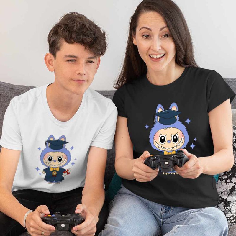 Fashion, accesorii si bijuterii - Copii - Imbracaminte copii - Tricouri copii - Tricou Copii Baieti Labubu Banchet Absolvire Graduate, negru, marime XL Copii - Infinity.ro