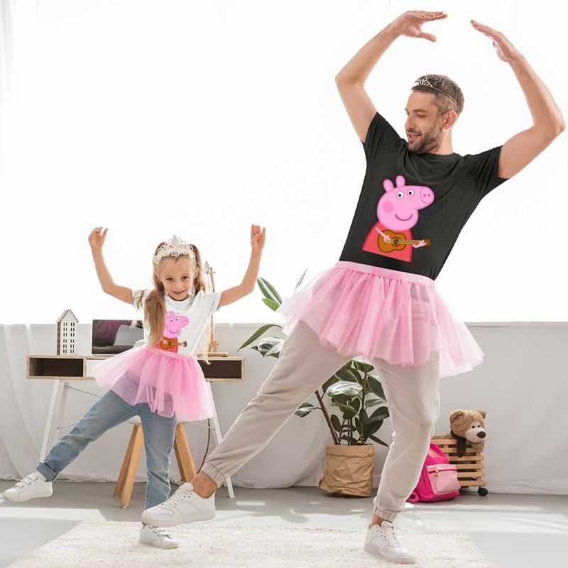 Fashion, accesorii si bijuterii - Copii - Imbracaminte copii - Tricouri copii - Tricou Copii Fete Peppa Canta la Chitara CoolTrend, negru, marime M Copii - Infinity.ro
