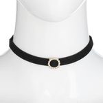 Fashion, accesorii si bijuterii - Femei - Bijuterii femei - Coliere femei - Colier Choker Negru Elegant cu Detalii de Perle - Infinity.ro