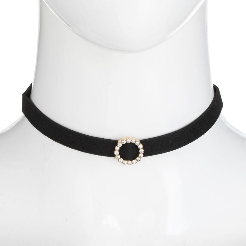 Fashion, accesorii si bijuterii - Femei - Bijuterii femei - Coliere femei - Colier Choker Negru Elegant cu Detalii de Perle - Infinity.ro