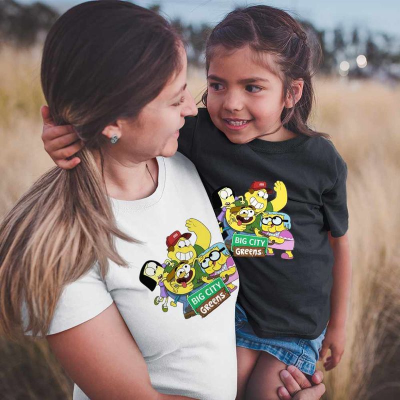 Fashion, accesorii si bijuterii - Copii - Imbracaminte copii - Tricouri copii - Tricou Copii Fete Familia Green la Oras Desene CoolTrend, alb, marime M Copii - Infinity.ro