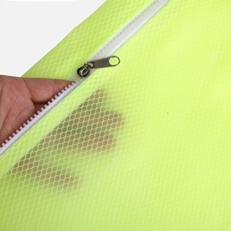 Fashion, accesorii si bijuterii - Femei - Lenjerie si pijamale femei - Imbracaminte de plaja femei - Portfard Impermeabil Fluo Galben 30x21cm - Infinity.ro