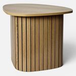Casa si Gradina - Mobilier - Comode si corpuri - Masute de toaleta - Masuta auxiliara triunghiulara din lemn, 55x38,5x41cm, Stejar natur - Infinity.ro