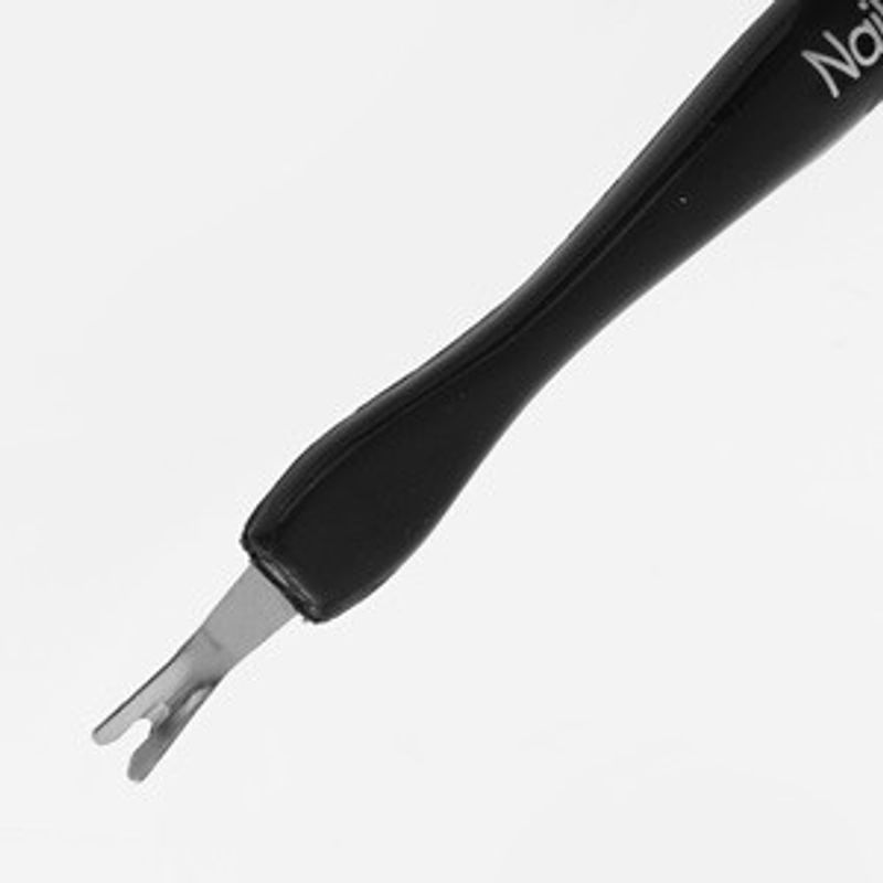 Ingrijire personala si Cosmetice - Aparate & accesorii ingrijire personala - Aparate cosmetice - Aparate pentru manichiura-pedichiura - Instrument pentru cuticule cu varf din otel inoxidabil, Negru, 11,5 cm - Infinity.ro