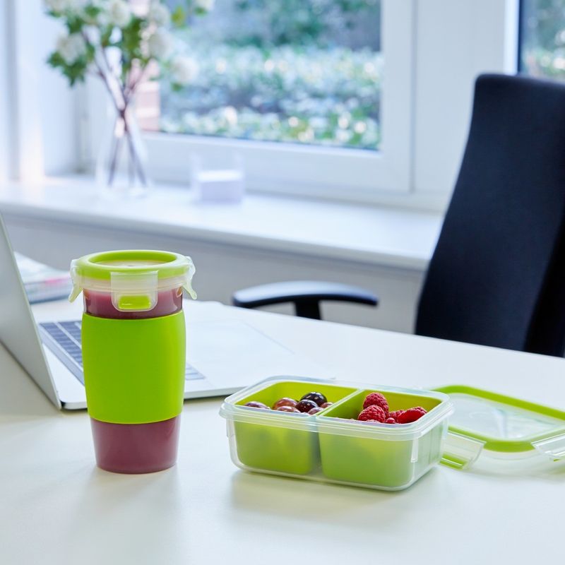 Electronice si Electrocasnice - Electrocasnice bucatarie - Preparare bauturi - Accesorii si consumabile aparate preparare bauturi - Recipient pentru smoothie Tefal MasterSeal To Go N1071510, 450 ml, 100% etans, capac cu clips, verde - Infinity.ro