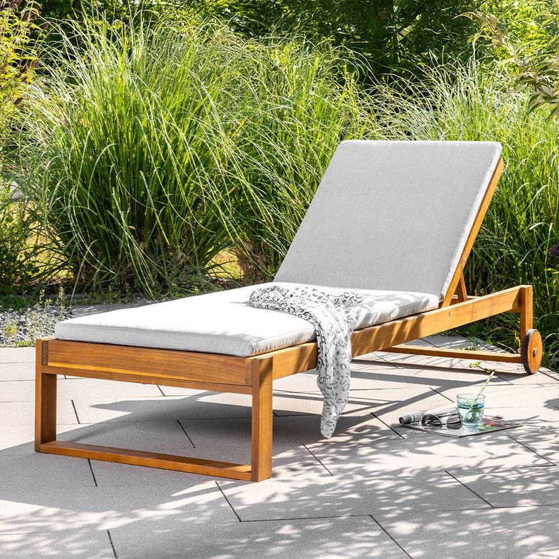Casa si Gradina - Gradina si terasa - Mobilier exterior - Scaune si sezlonguri gradina - Sezlong de gradina cu perna, lemn de salcam, 197x76x30 cm, maro - Infinity.ro