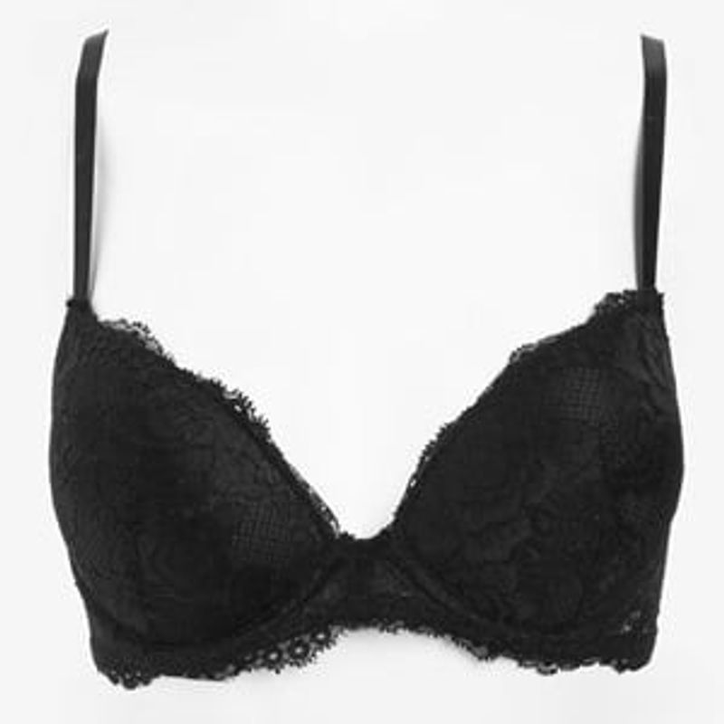 Fashion, accesorii si bijuterii - Femei - Lenjerie si pijamale femei - Lenjerie intima femei - Sutien cu dantela neagra, push-up, bretele ajustabile - Infinity.ro