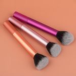 Ingrijire personala si Cosmetice - Machiaj - Aplicatoare si pensule machiaj - Set 3 Pensule de Machiaj cu Maner Metalic, 17 cm, Multicolor - Infinity.ro
