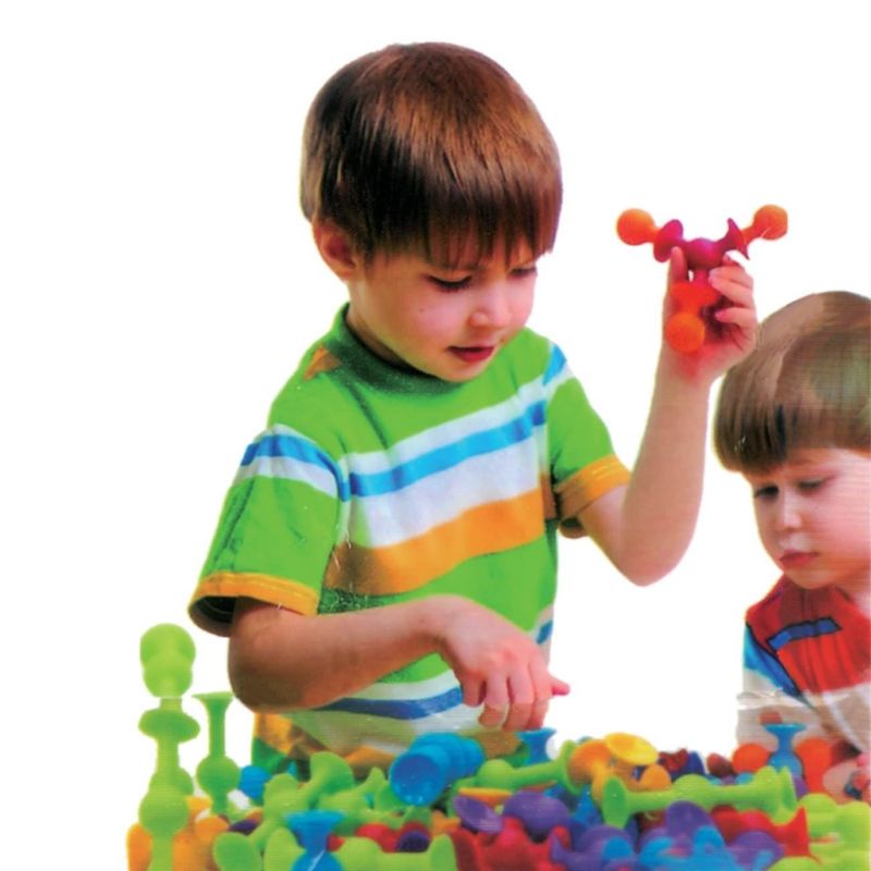 Jucarii, Copii si Bebe - Jucarii si jocuri - Vehicule si jucarii cu telecomanda - Utilaje constructie de jucarie - Pop Fidjet Ventuze Colorate 11buc - Infinity.ro