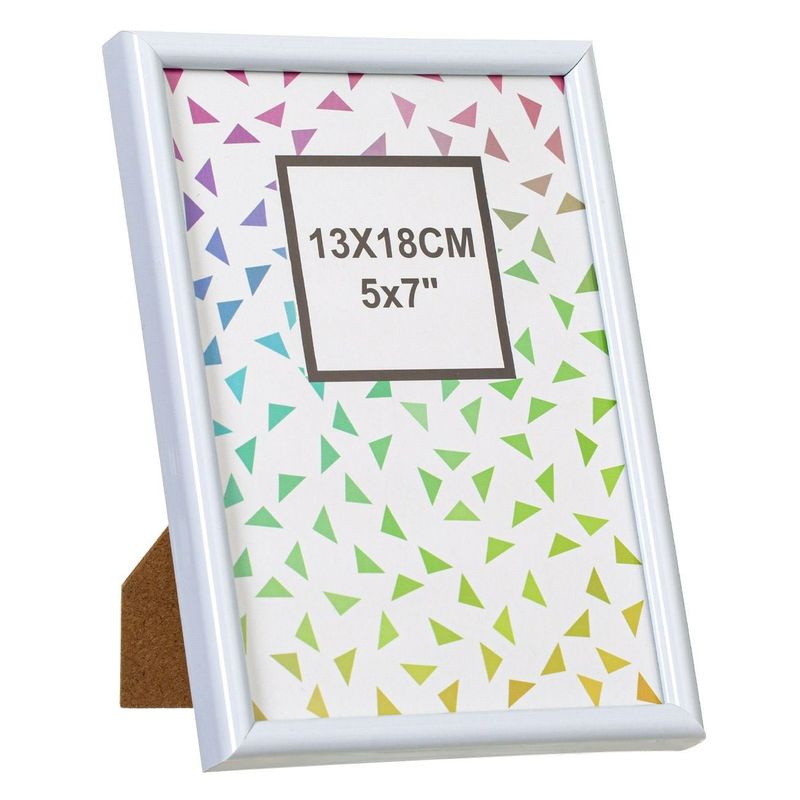 Casa si Gradina - Decoratiuni - Obiecte decorative - Accesorii decorative - Rama foto alba 13x18cm, plastic, pentru masa sau perete - Infinity.ro