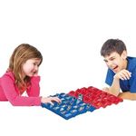 Jucarii, Copii si Bebe - Jucarii si jocuri - Jocuri si puzzle - Jocuri de societate - Joc de Societate Ghici Cine e?, Pentru 2 Jucatori, Multicolor - Infinity.ro