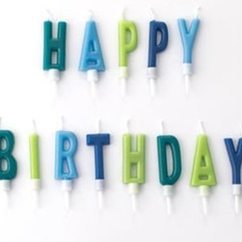 Casa si Gradina - Decoratiuni - Aromaterapie si lumanari - Suporturi lumanari - Lumanari Zi de Nastere Happy Birthday cu Litere Bleu Verde - Infinity.ro