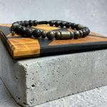 Fashion, accesorii si bijuterii - Barbati - Bijuterii barbati - Bratari barbati - Bratara eleganta barbati Eiko cu snur din Piatra de lava si Pirita - Infinity.ro