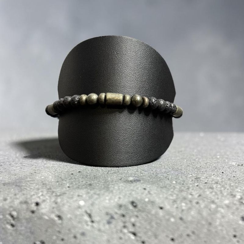 Fashion, accesorii si bijuterii - Barbati - Bijuterii barbati - Bratari barbati - Bratara eleganta barbati Eiko cu snur din Piatra de lava si Pirita - Infinity.ro