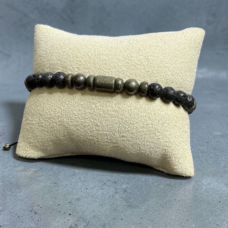 Fashion, accesorii si bijuterii - Barbati - Bijuterii barbati - Bratari barbati - Bratara eleganta barbati Eiko cu snur din Piatra de lava si Pirita - Infinity.ro