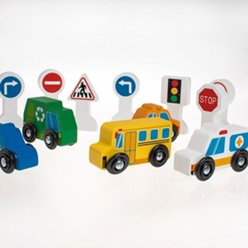Jucarii, Copii si Bebe - Jucarii si jocuri - Jucarii & jocuri educative - Jocuri si jucarii educative - Set 15 piese Vehicule din Lemn cu Roti si Indicatoare Rutiere, Multicolor - Infinity.ro