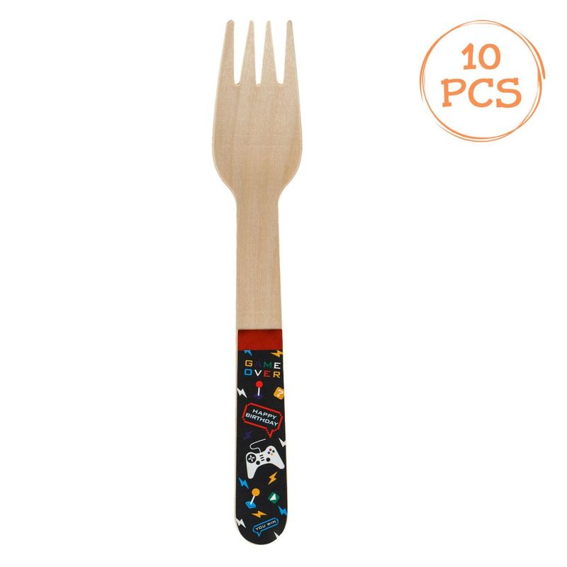 Casa si Gradina - Decoratiuni - Decoratiuni petrecere - Accesorii pentru petrecere - Furculite din Lemn pentru Petrecere cu Imprimeu Game, 16 cm, 10 buc - Infinity.ro