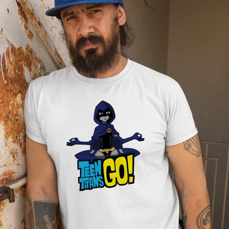 Fashion, accesorii si bijuterii - Barbati - Imbracaminte - Tricouri si bluze barbati - Tricou Barbati Raven Mediteaza Tineri Titani, alb, marime S - Infinity.ro