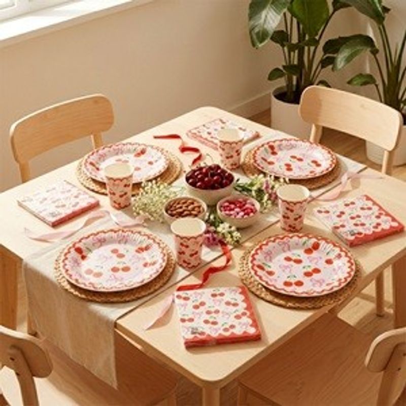 Casa si Gradina - Decoratiuni - Decoratiuni petrecere - Vesela pentru petrecere - Farfurii de hartie pentru petrecere, cu model cirese, 23 cm, 12 bucati - Infinity.ro
