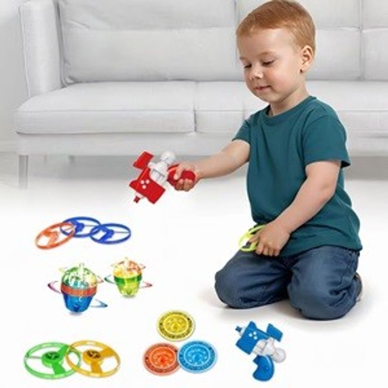 Jucarii, Copii si Bebe - Jucarii si jocuri - Jucarii de rol - Arme de jucarie - Set 2 Lansatoare cu 5 Titireze si 6 Discuri cu Lumina - Infinity.ro