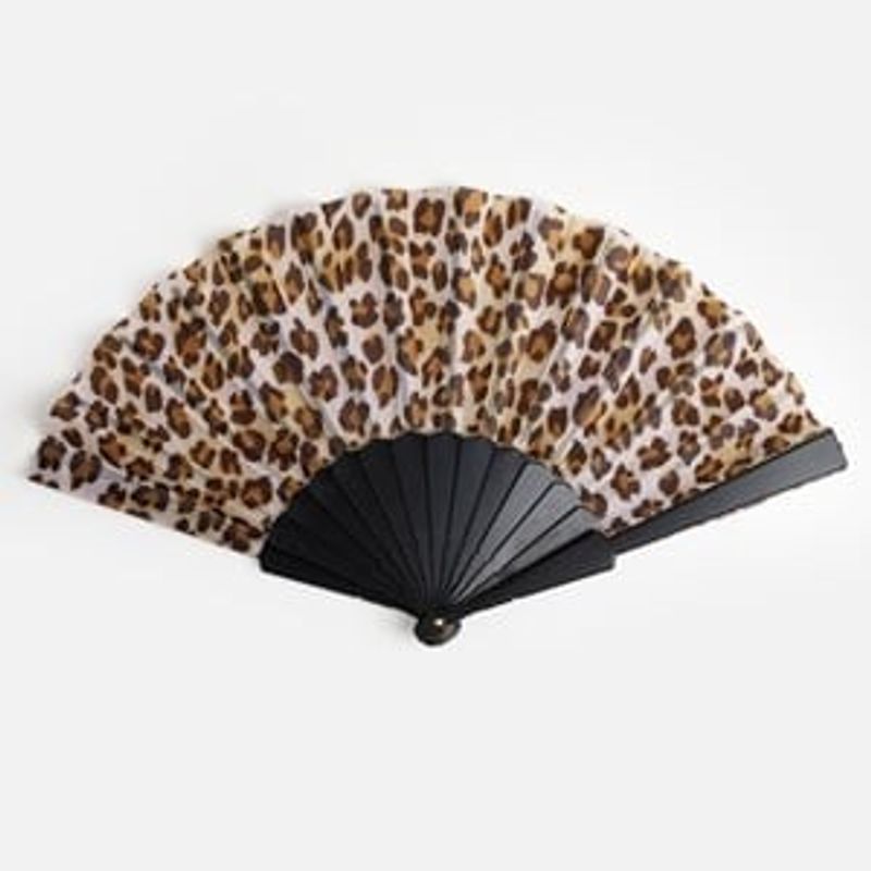 Fashion, accesorii si bijuterii - Femei - Lenjerie si pijamale femei - Imbracaminte de plaja femei - Evantai din plastic cu model leopard, 23 cm, maro - Infinity.ro
