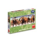 Jucarii, Copii si Bebe - Jucarii si jocuri - Jocuri si puzzle - Puzzle - Puzzle Panoramic pentru Copii Dino Toys, Herghelie de Cai in Alergare, 150 Piese, Format Orizontal 66x23 cm, 6 Ani+ - Infinity.ro