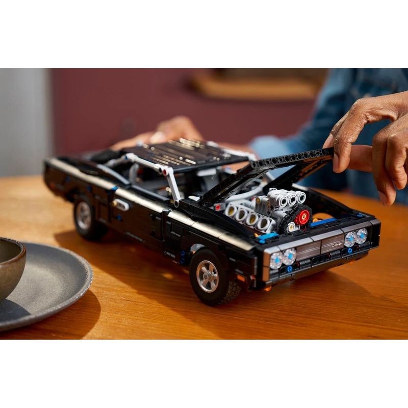 Jucarii, Copii si Bebe - Jucarii si jocuri - Vehicule si jucarii cu telecomanda - Masinute - LEGO TECHNIC MASINA DODGE CHARGER R/T DIN FAST AND FURIOUS 42231 - Infinity.ro