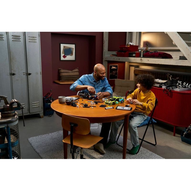 Jucarii, Copii si Bebe - Jucarii si jocuri - Vehicule si jucarii cu telecomanda - Masinute - LEGO TECHNIC MASINA DODGE CHARGER R/T DIN FAST AND FURIOUS 42231 - Infinity.ro