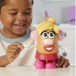 Jucarii, Copii si Bebe - Jucarii si jocuri - Figurine - Doamna cap de cartof set figurina si accesorii - Infinity.ro