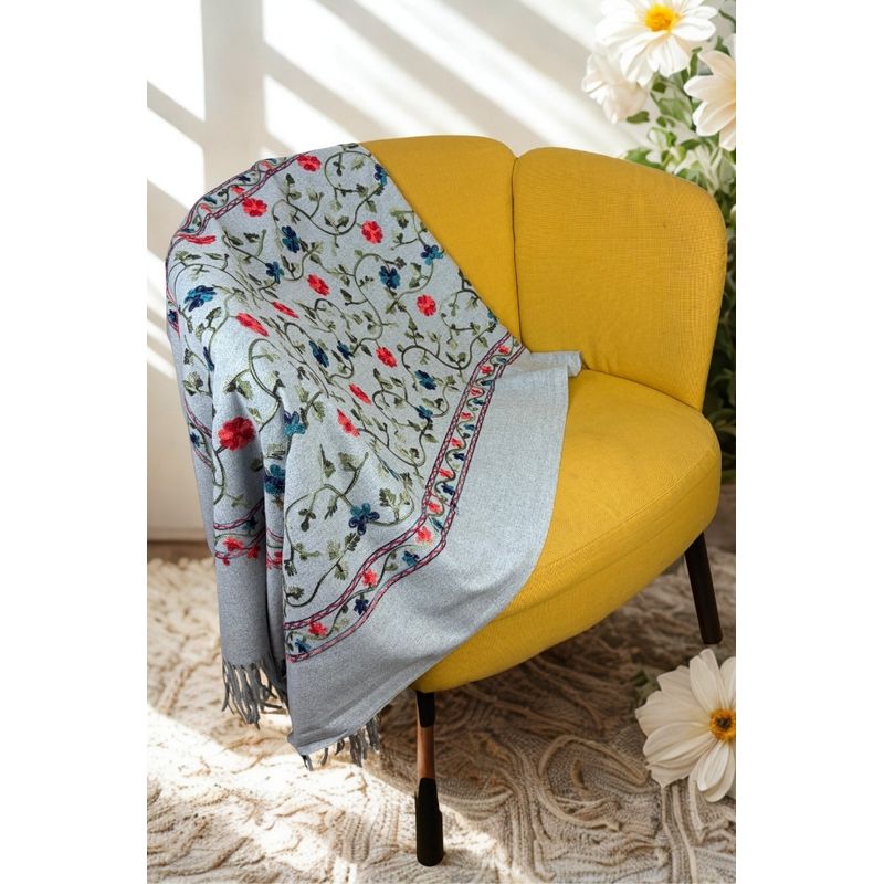 Fashion, accesorii si bijuterii - Femei - Accesorii femei - Esarfe si fulare femei - Fular dama de lux brodat colorat gri - Infinity.ro