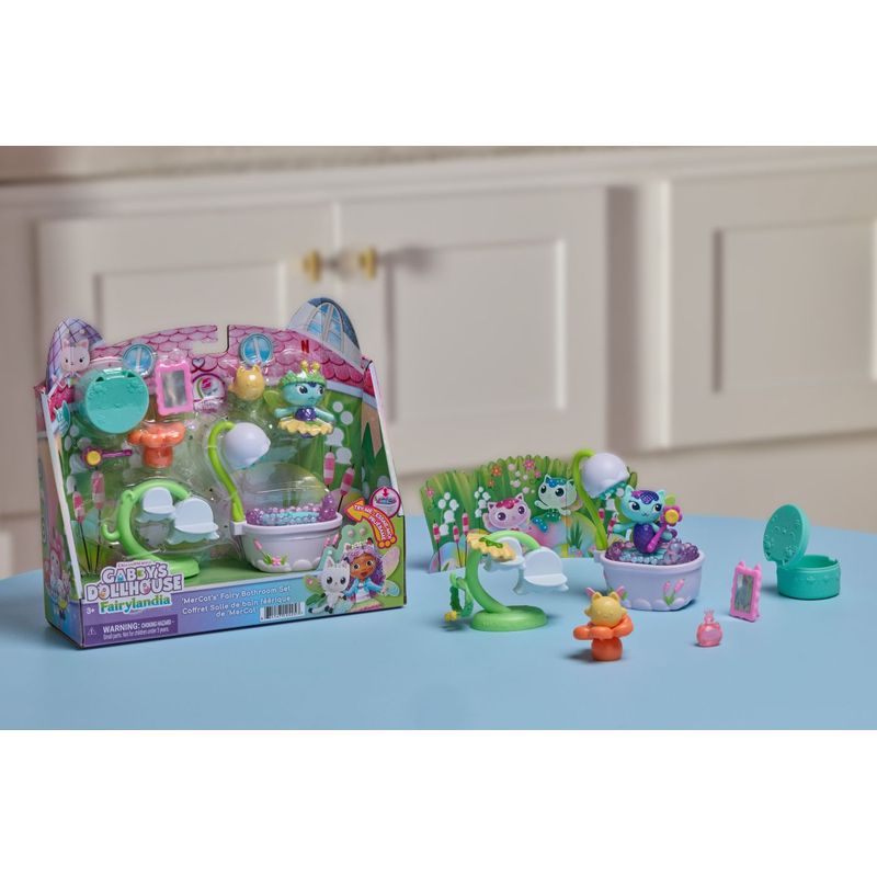Jucarii, Copii si Bebe - Jucarii si jocuri - Figurine - Gabbys Dollhouse Fairylandia set de joaca baia magica a pisicii mercat cu figurine si accesorii - Infinity.ro