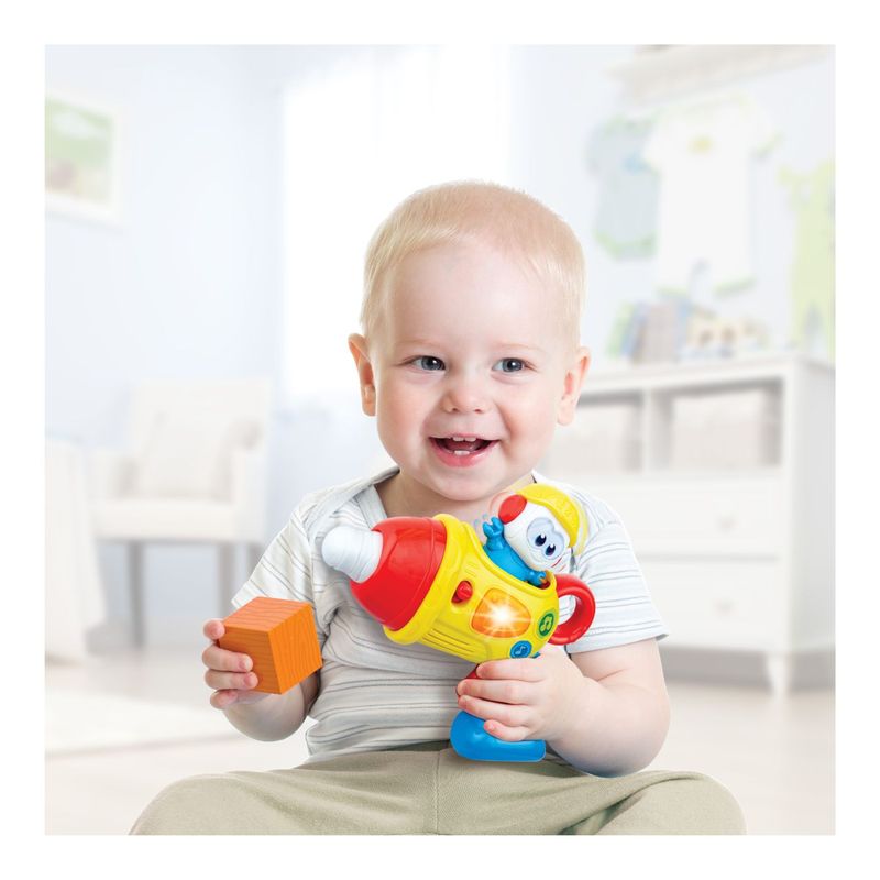 Jucarii, Copii si Bebe - Jucarii si jocuri - Jucarii bebelusi - Jucarii interactive bebelusi - Winfun set de scule pentru micul constructor - Infinity.ro