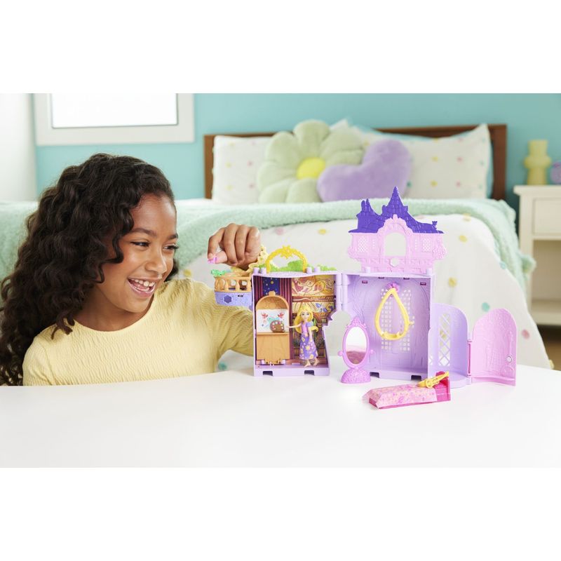 Jucarii, Copii si Bebe - Jucarii si jocuri - Papusi si accesorii - Casute de papusi si mobilier - Disney Princess set castelul lui Rapunzel cu accesorii - Infinity.ro