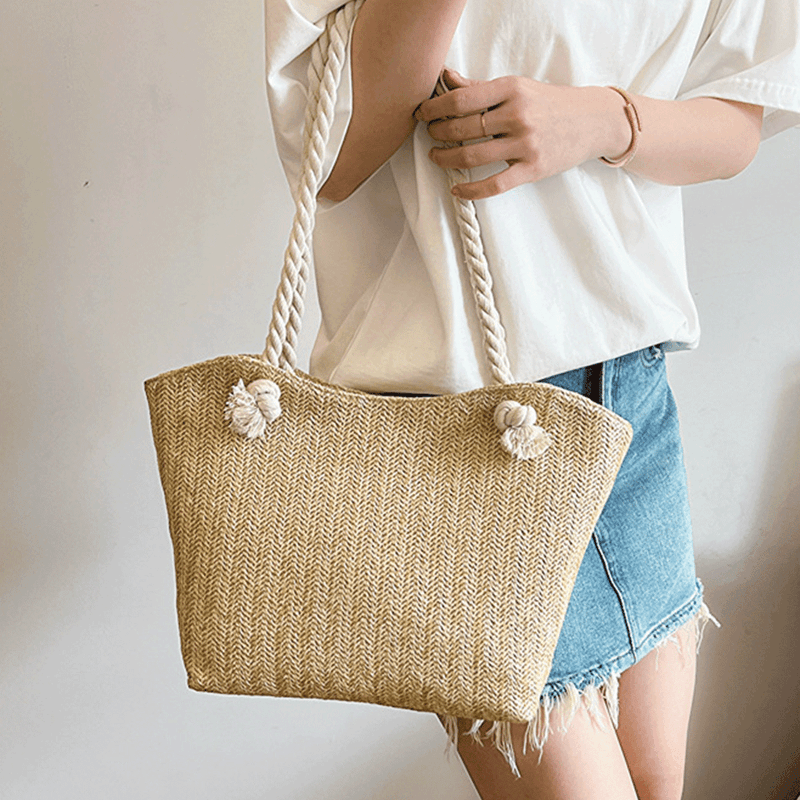 Fashion, accesorii si bijuterii - Femei - Accesorii femei - Genti si rucsacuri femei - Geanta de Plaja din Paie Impletita, Model Casual, Bej, 40x30x15 cm - Infinity.ro