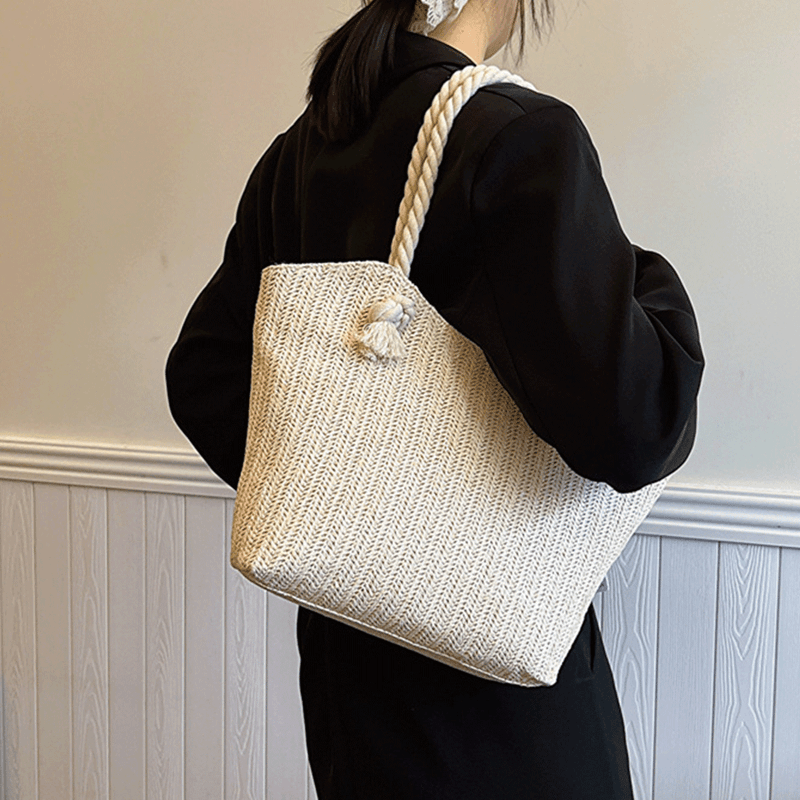 Fashion, accesorii si bijuterii - Femei - Accesorii femei - Genti si rucsacuri femei - Geanta de Plaja din Paie Impletita, Model Casual, Crem, 40x30x15 cm - Infinity.ro