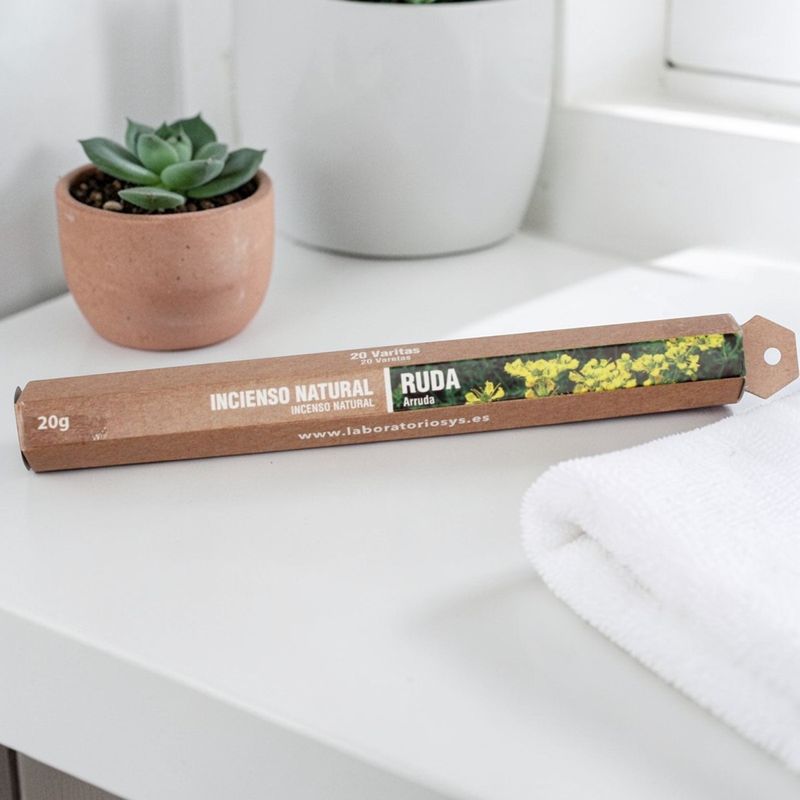 Casa si Gradina - Decoratiuni - Aromaterapie si lumanari - Odorizante camera - Betisoare naturale parfumate SyS Aromas, Ruda 20 bucati - Infinity.ro