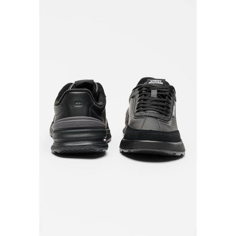 Fashion, accesorii si bijuterii - Barbati - Incaltaminte barbati - Sneakers si tenisi barbati - Pantofi sport Tommy Hilfiger Retro Runner FM0FM05721 Negru 42 EU - Infinity.ro