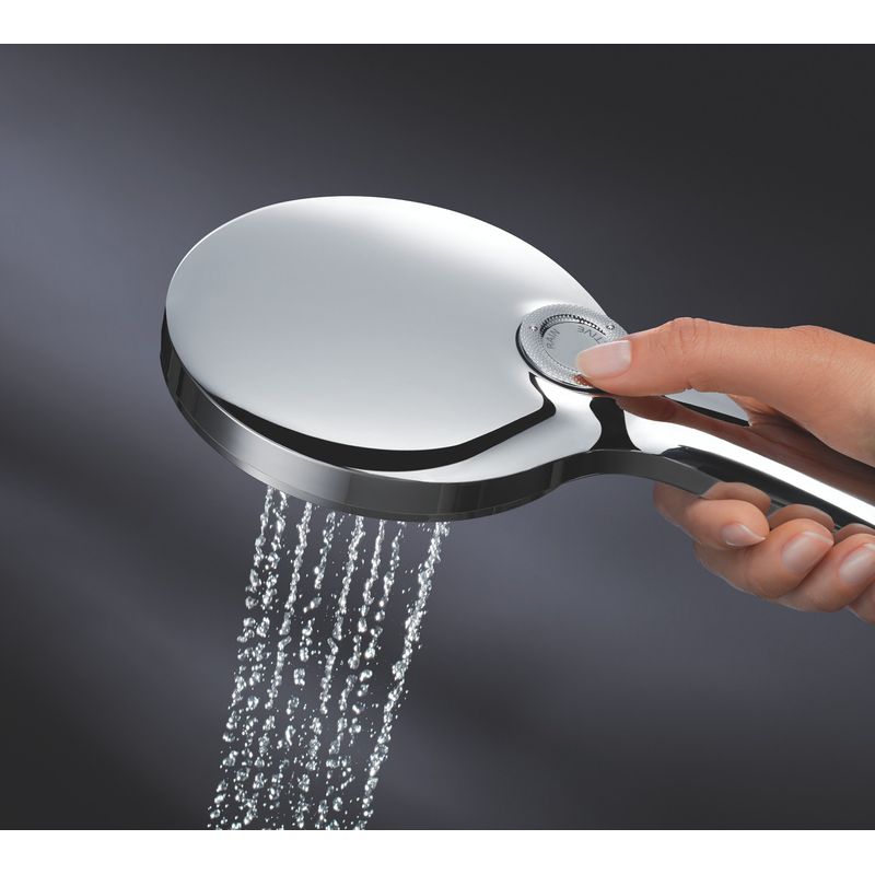Casa si Gradina - Sanitare - Cazi si cabine de dus - Coloane si seturi de dus - Para de dus Grohe 26544LS0, Rainshower SmartActive 130, 1/2'', universala, 3 pulverizari, anti-calcar, crom/alb - Infinity.ro