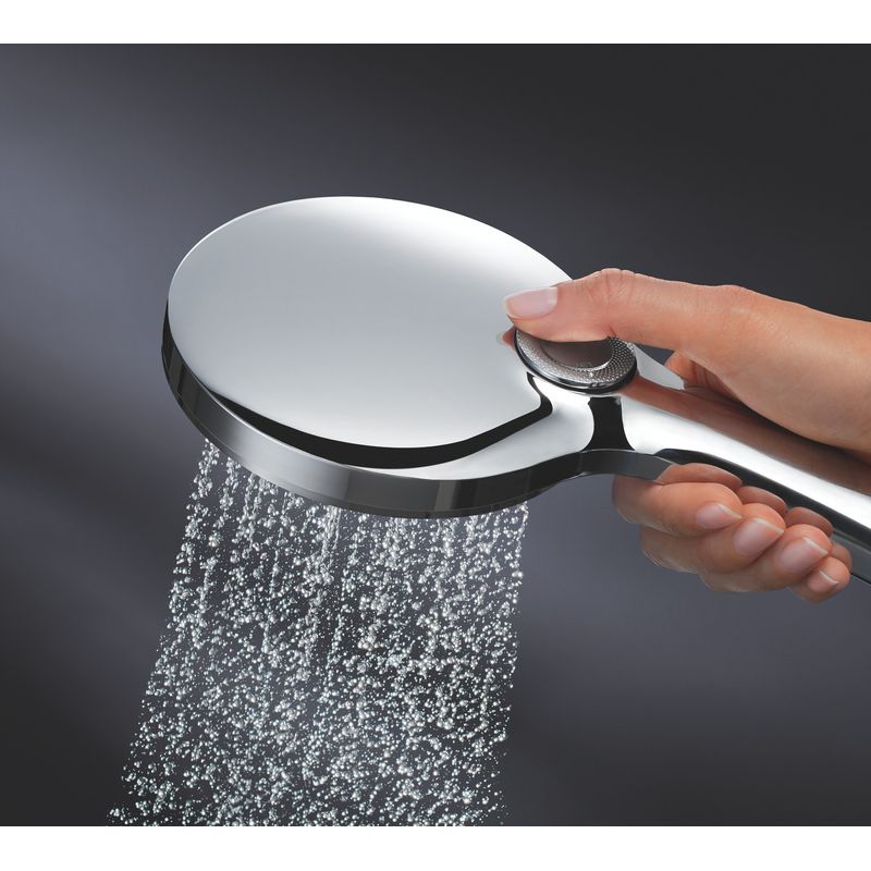 Casa si Gradina - Sanitare - Cazi si cabine de dus - Coloane si seturi de dus - Para de dus Grohe 26544LS0, Rainshower SmartActive 130, 1/2'', universala, 3 pulverizari, anti-calcar, crom/alb - Infinity.ro