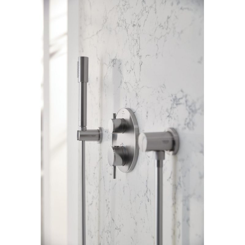 Casa si Gradina - Sanitare - Cazi si cabine de dus - Coloane si seturi de dus - Cot iesire dus Grohe 27057DC0, Rainshower, 1/2'' x 1'/2'', mat, otel satinat - Infinity.ro
