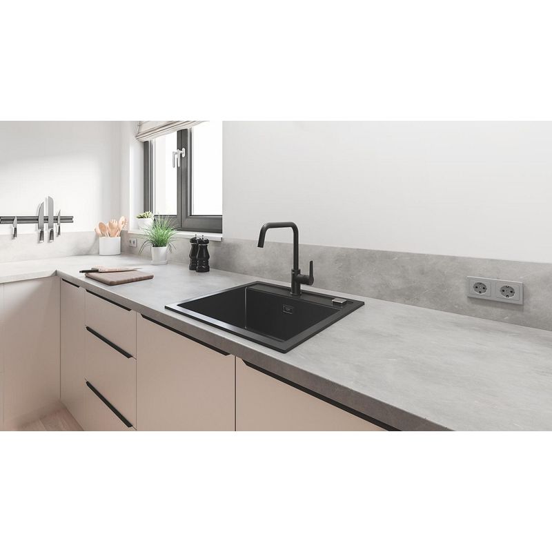 Casa si Gradina - Sanitare - Chiuveta bucatarie si accesorii - Baterii bucatarie - Baterie bucatarie Grohe 304702430, 1 bar, 310 mm, 228 mm, 1 orificii instalare, 1 sprayuri, 180 unghi pivotare, Negru - Infinity.ro