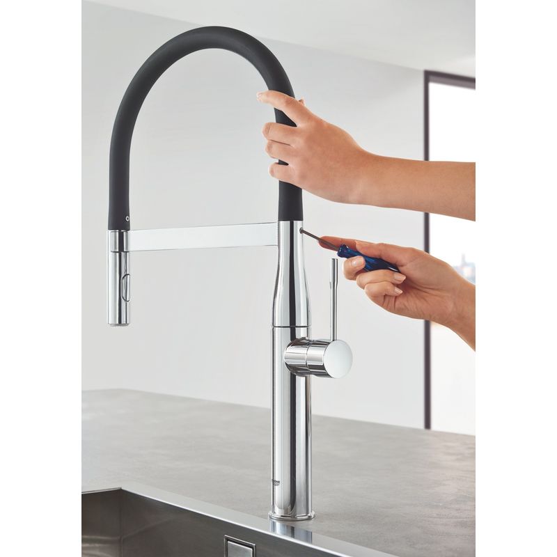 Casa si Gradina - Sanitare - Chiuveta bucatarie si accesorii - Baterii bucatarie - Baterie de bucatarie Grohe 30503000, 1 bar, 530 mm, 240 mm, 1 orificii instalare, 2 sprayuri, 360 unghi pivotare, Crom - Infinity.ro