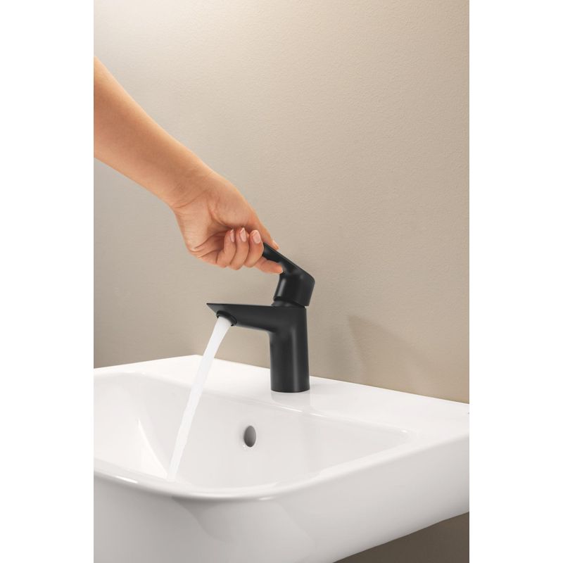 Casa si Gradina - Sanitare - Lavoar baie si accesorii - Baterii sanitare - Baterie lavoar Grohe 239002431, 28 mm, 5 l/min, 0.7 bar, 34 mm, 147 mm, 93 mm, 395 mm, 1 orificii instalare, Negru - Infinity.ro