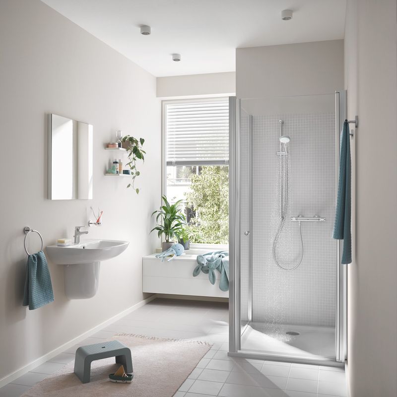 Casa si Gradina - Sanitare - Lavoar baie si accesorii - Baterii sanitare - Baterie dus Grohe 34840000, 1 bar, 317 mm, 72 mm, 2 orificii instalare, 1/2 dimensiune racord furtun, Crom - Infinity.ro