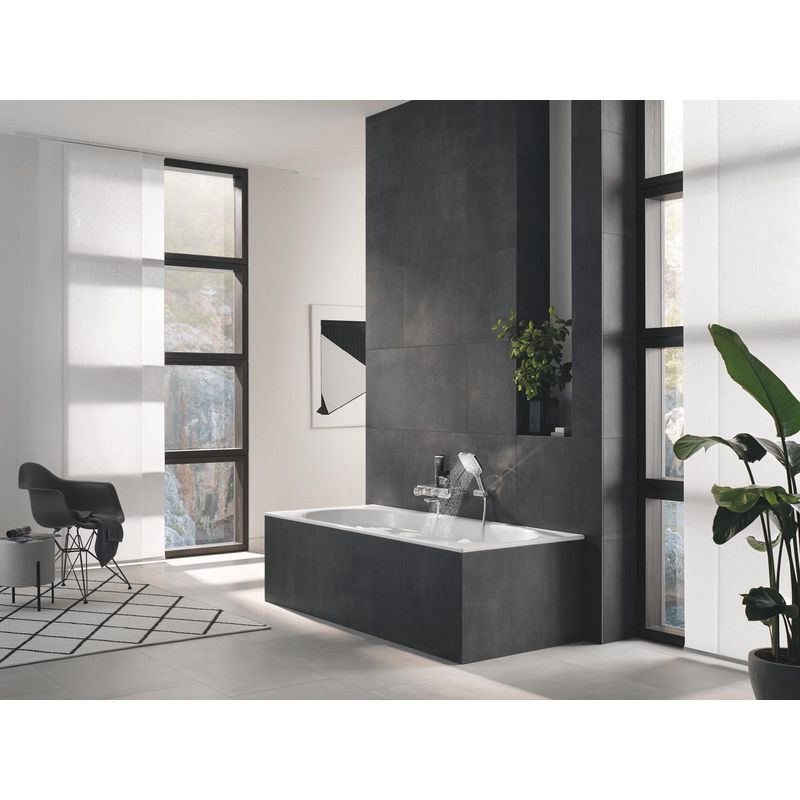 Casa si Gradina - Sanitare - Cazi si cabine de dus - Coloane si seturi de dus - Set para de dus Grohe 26588000, 130 mm, 1.5 m, 233 mm, 3 functii, 1/2 racord, sistem anticalcar, Crom - Infinity.ro