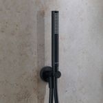 Casa si Gradina - Sanitare - Cazi si cabine de dus - Coloane si seturi de dus - Para dus Duravit UV0640001046, 25 mm, 197 mm, 1 functii, 1/2 racord, sistem anticalcar, universal, Negru - Infinity.ro